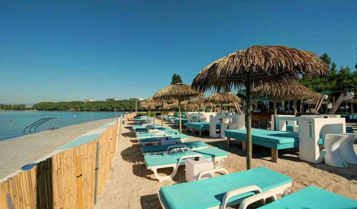 Golden Beach Parking Proche Du Lac Annecy Ngoại thất bức ảnh